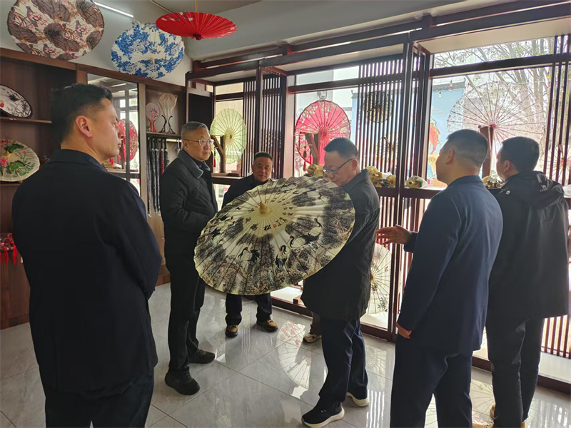 3月8日，洪董陪同汪凱書記一行赴江西婺源婺女洲調(diào)研旅游產(chǎn)業(yè).jpg